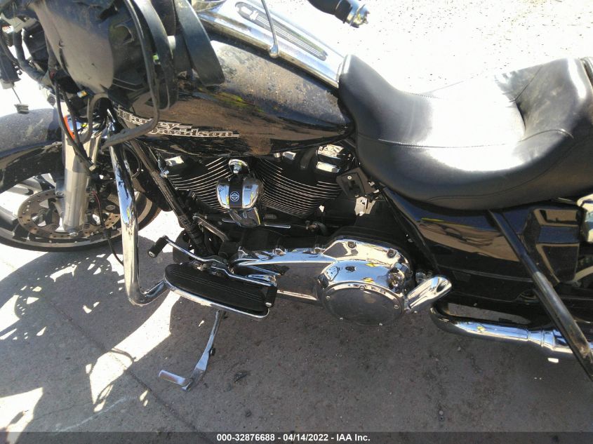 2019 HARLEY-DAVIDSON FLHX 1HD1KBC19KB630345