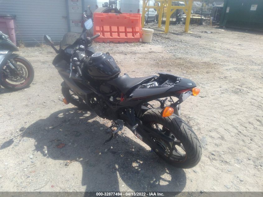 2016 YAMAHA YZFR3 MH3RH06Y4GK012245