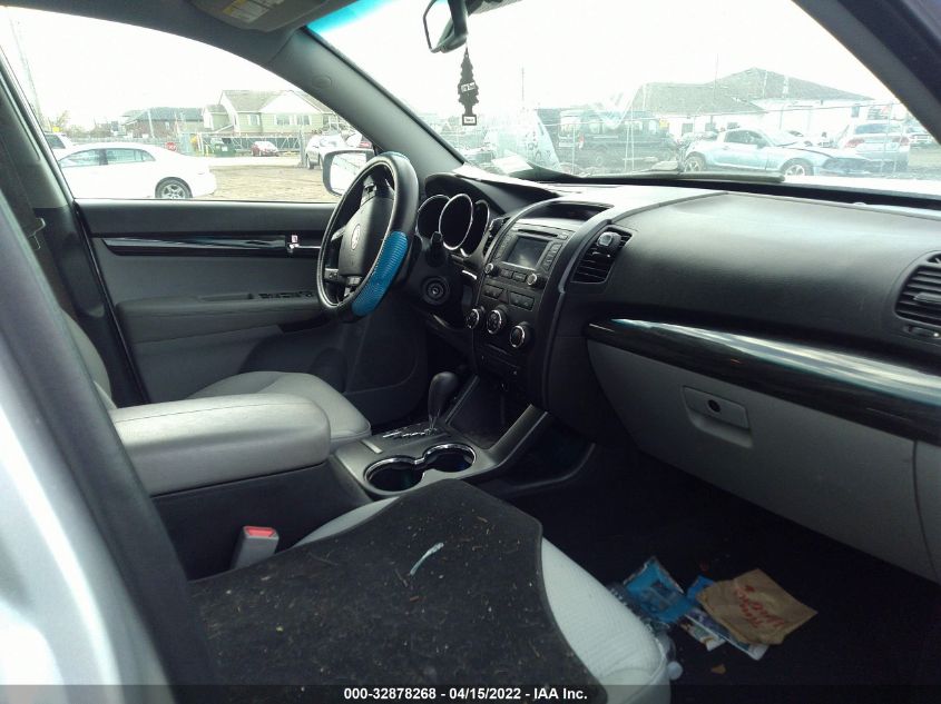 2013 KIA SORENTO LX 5XYKT4A20DG339249