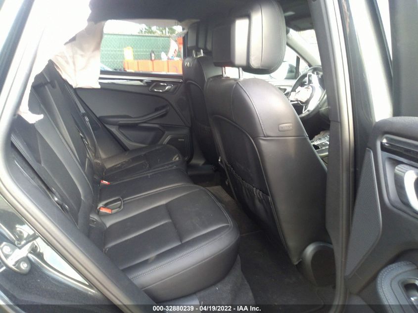 2017 PORSCHE MACAN S WP1AB2A56HLB17384