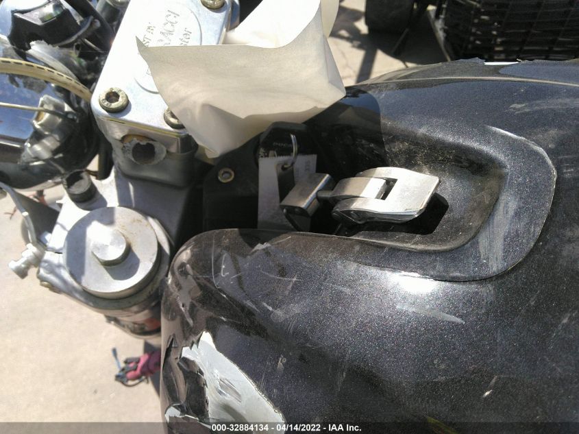 2001 DUCATI M750 ZDM1RC3L91B012398