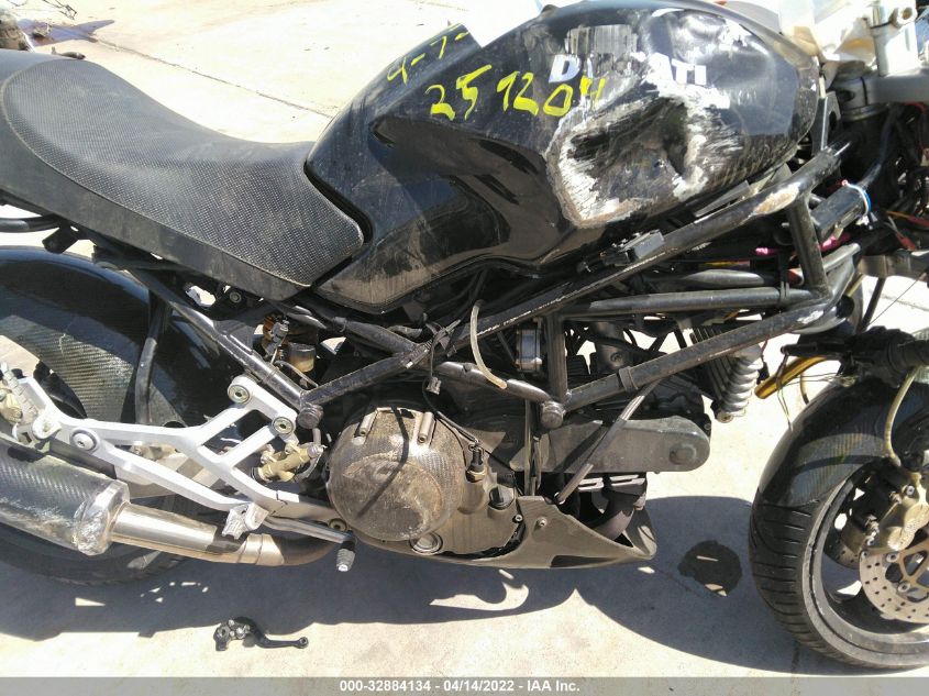 2001 DUCATI M750 ZDM1RC3L91B012398