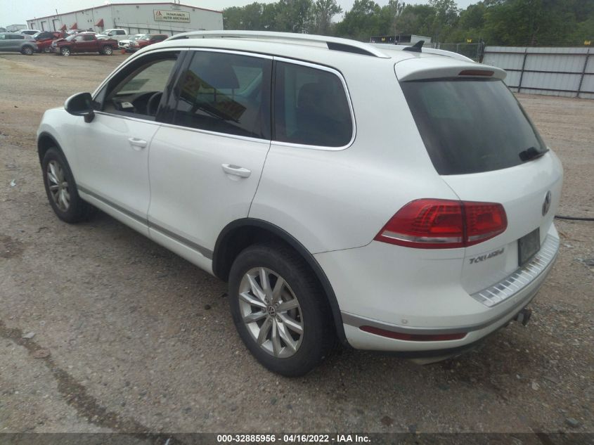 2015 VOLKSWAGEN TOUAREG SPORT W/TECHNOLOGY WVGEF9BP8FD001638