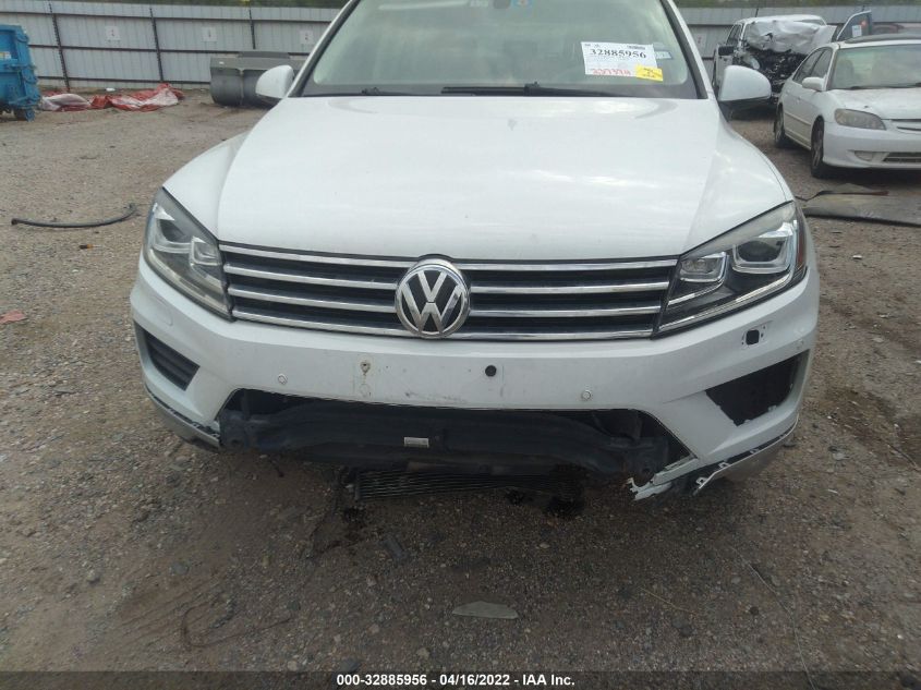 2015 VOLKSWAGEN TOUAREG SPORT W/TECHNOLOGY WVGEF9BP8FD001638