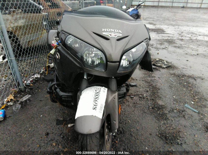 2015 HONDA GL1800 B JH2SC6819FK200220