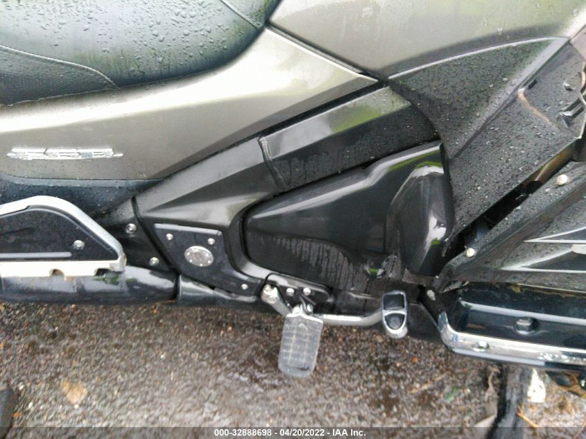 2015 HONDA GL1800 B JH2SC6819FK200220
