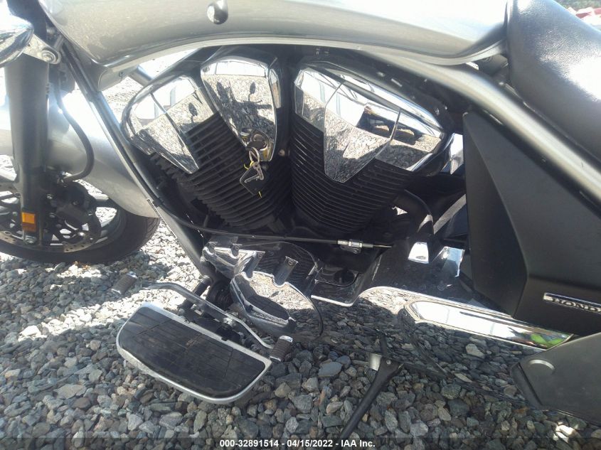 2014 HONDA VT1300 CT JH2SC6676EK400042