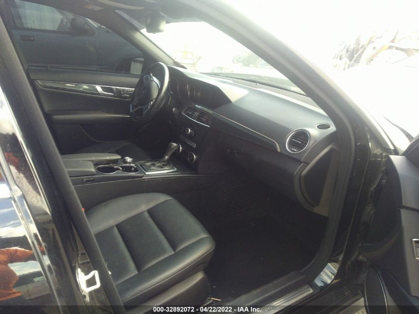 2014 MERCEDES-BENZ C-CLASS C 300 LUXURY WDDGF8AB3ER305884