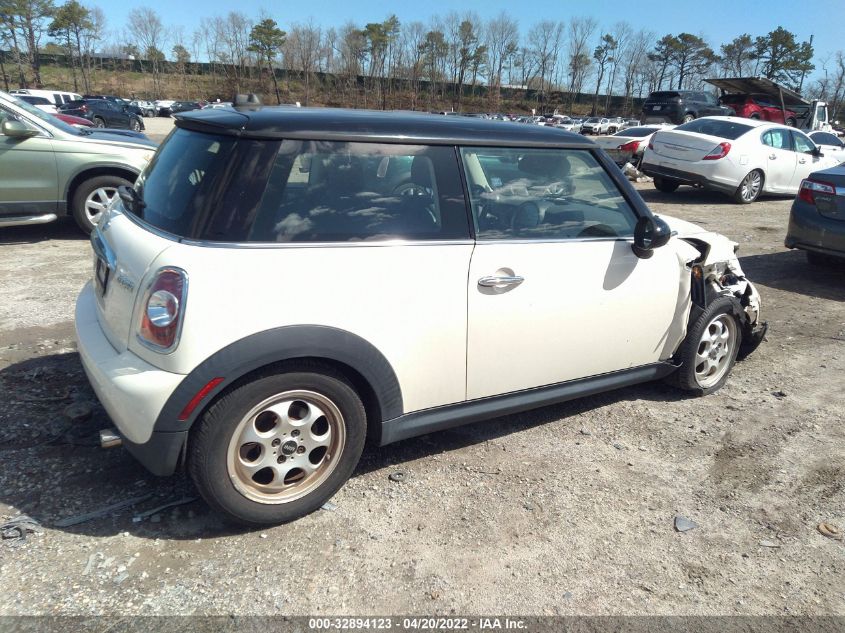 2013 MINI COOPER HARDTOP WMWSU3C52DT545916