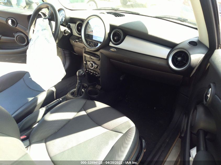 2013 MINI COOPER HARDTOP WMWSU3C52DT545916