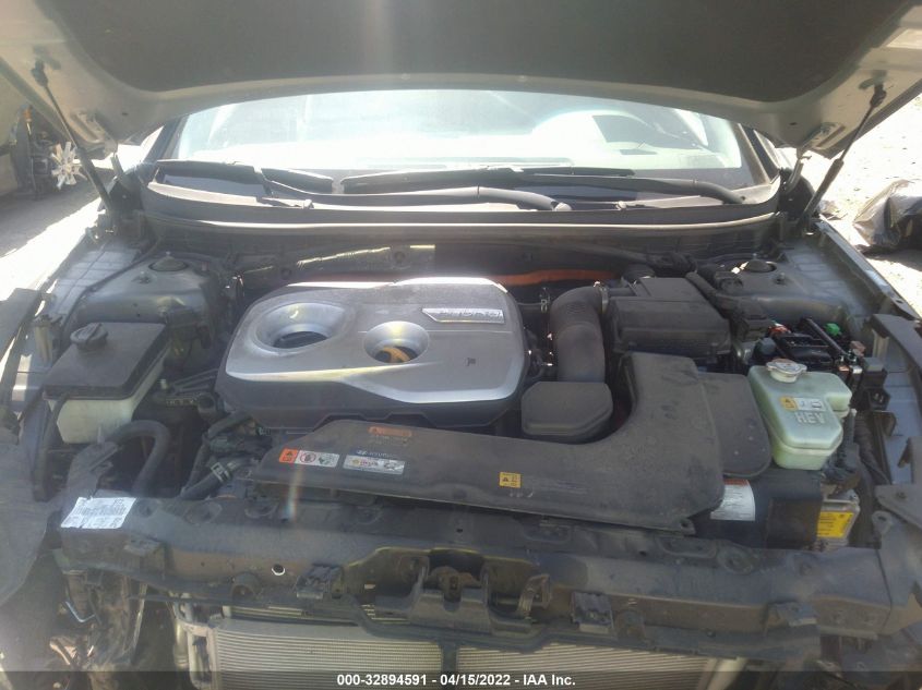 2017 HYUNDAI SONATA HYBRID SE KMHE24L31HA074283