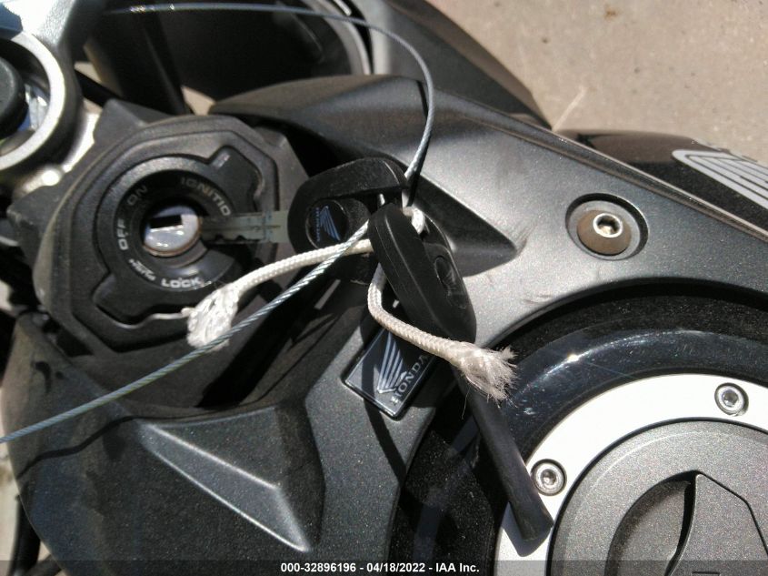 2021 HONDA CBR650 RA MLHRH015XM5200402