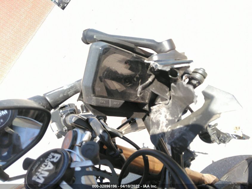 2021 HONDA CBR650 RA MLHRH015XM5200402