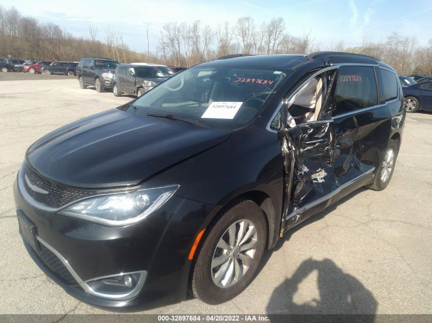 2017 CHRYSLER PACIFICA TOURING-L 2C4RC1BG4HR734091
