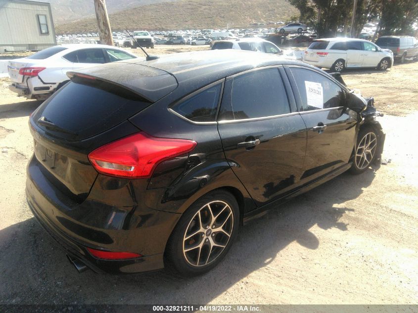 2015 FORD FOCUS SE - 1FADP3K25FL287748