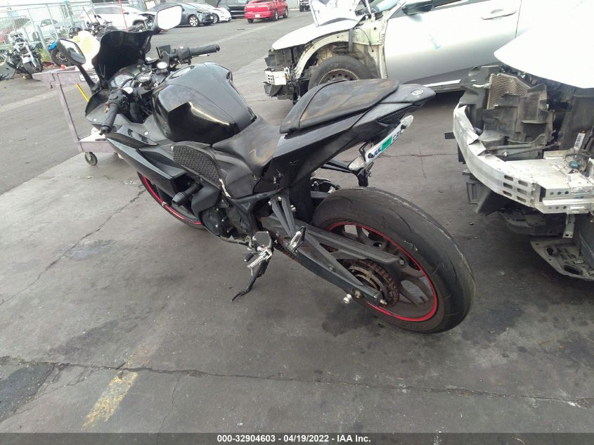 2015 YAMAHA YZFR3 MH3RH06Y5FK003925