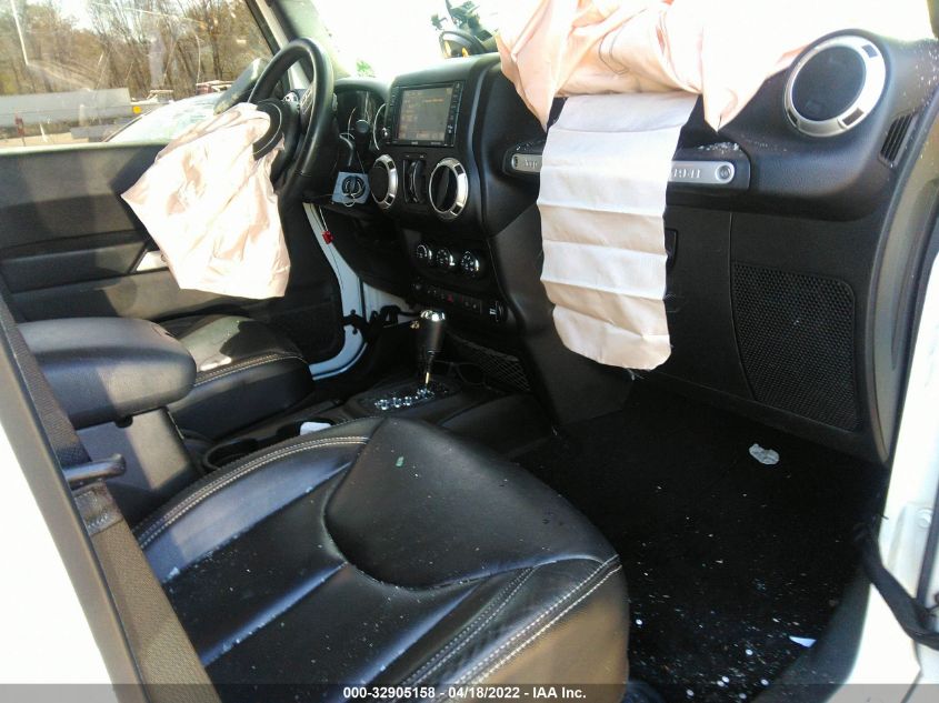 2017 JEEP WRANGLER UNLIMITED SAHARA 1C4BJWEG2HL577685