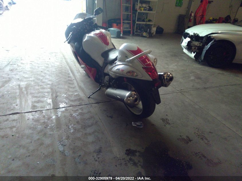2018 SUZUKI GSX1300 RA JS1GX72B7J2100825