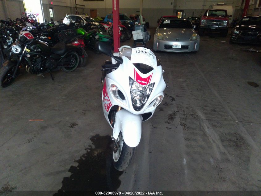 2018 SUZUKI GSX1300 RA JS1GX72B7J2100825