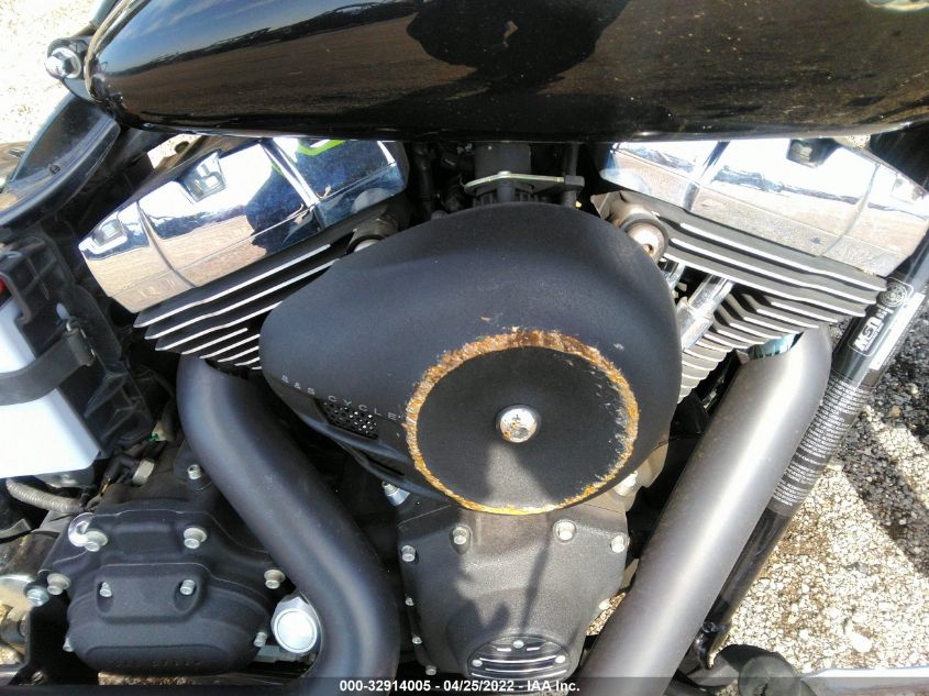 2010 HARLEY-DAVIDSON FXDWG 1HD1GP415AC311773