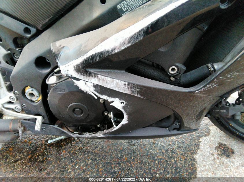 2008 SUZUKI GSX-R1000 JS1GT77A782107652