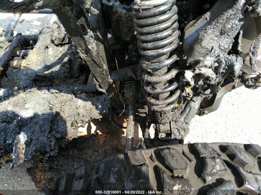 2018 HONDA SXS500 M 1HFVE0370J4300170