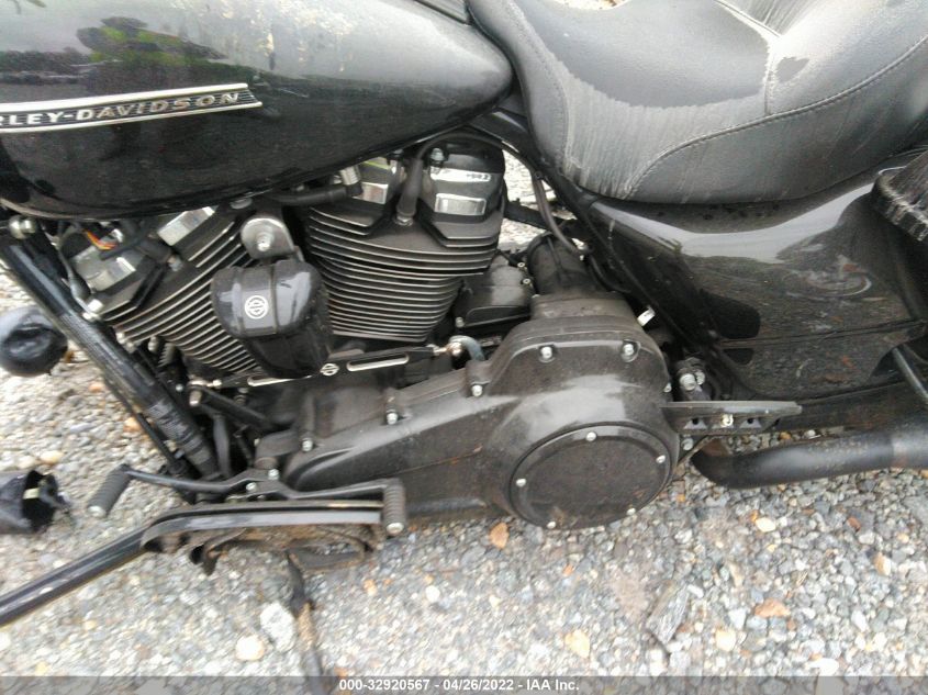 2017 HARLEY-DAVIDSON FLHRXS 1HD1KVC26HB665167