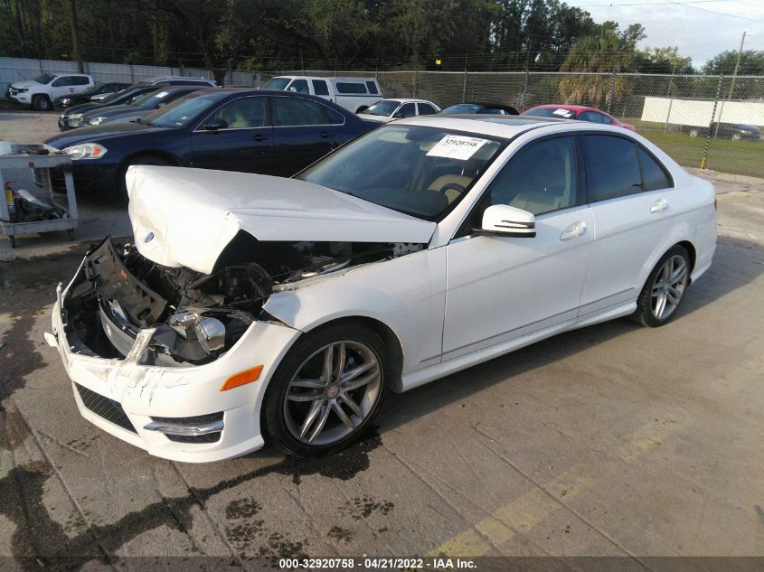 2013 MERCEDES-BENZ C-CLASS C 250 WDDGF4HB9DA773145