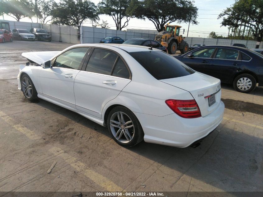 2013 MERCEDES-BENZ C-CLASS C 250 WDDGF4HB9DA773145