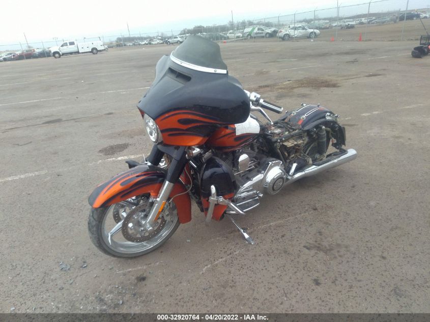 2015 HARLEY-DAVIDSON FLHXSE CVO STREET GLIDE 1HD1PXN17FB962883