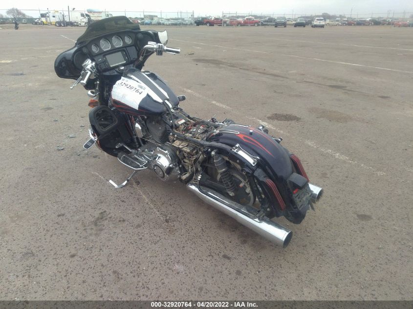 2015 HARLEY-DAVIDSON FLHXSE CVO STREET GLIDE 1HD1PXN17FB962883