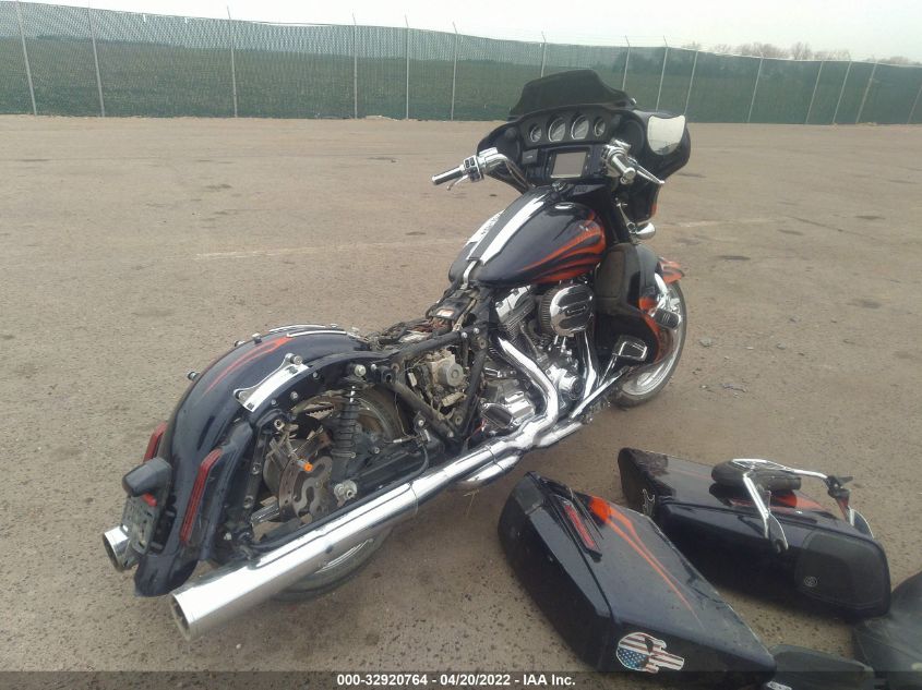 2015 HARLEY-DAVIDSON FLHXSE CVO STREET GLIDE 1HD1PXN17FB962883