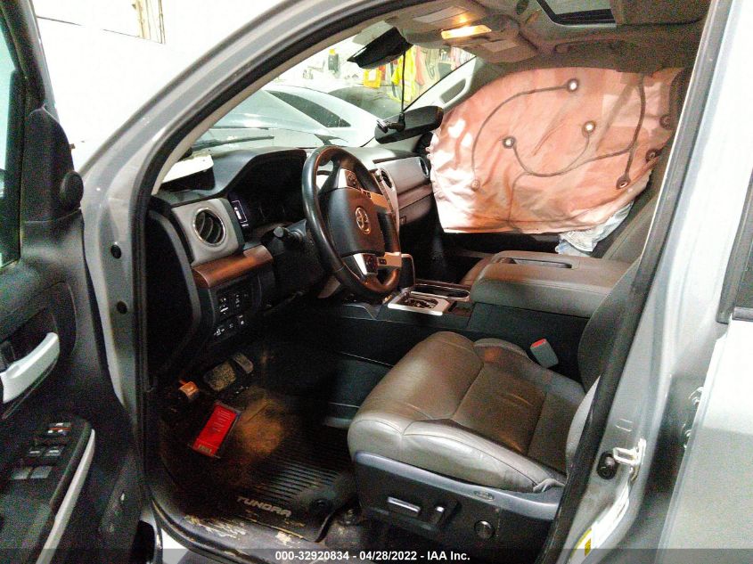 2018 TOYOTA TUNDRA 4WD SR5/LIMITED/PLATINUM 5TFHY5F17JX736337