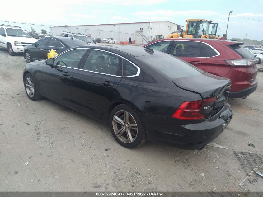 2018 VOLVO S90 MOMENTUM LVY982MK9JP022071