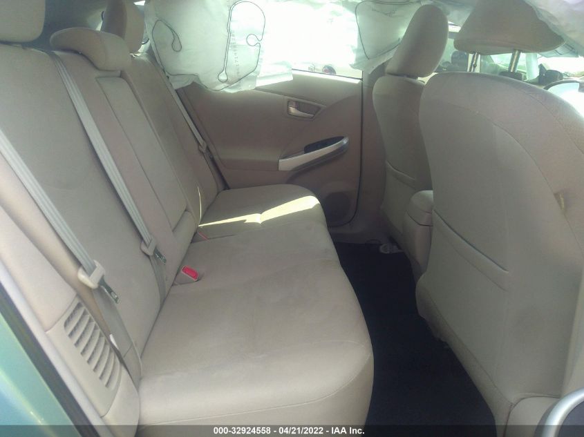 2015 TOYOTA PRIUS FOUR JTDKN3DU2F1926718