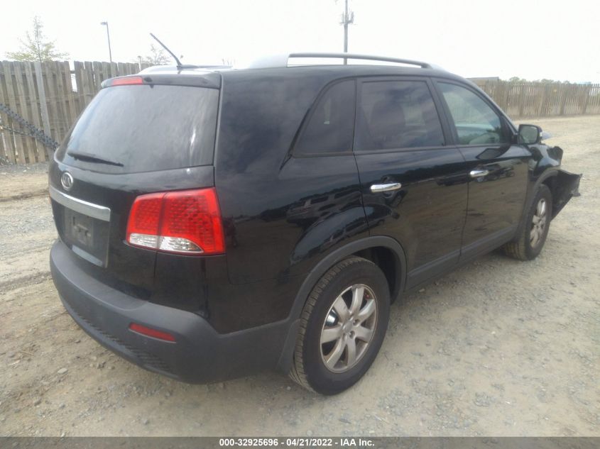 2013 KIA SORENTO LX 5XYKT3A61DG418636