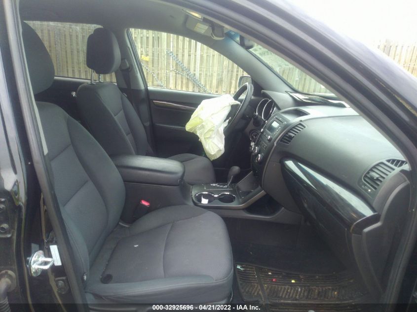 2013 KIA SORENTO LX 5XYKT3A61DG418636