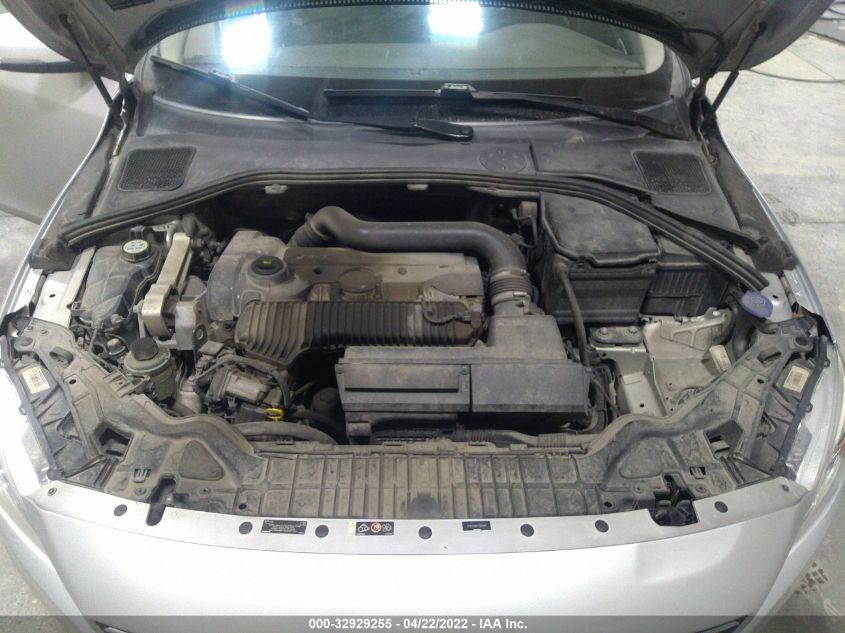 2015 VOLVO S60 T5 PREMIER YV1612TBXF1307849