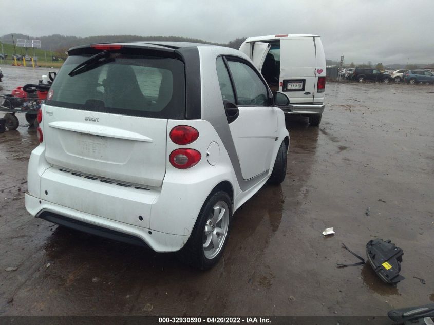 2015 SMART FORTWO PASSION/PURE WMEEJ3BA9FK788253