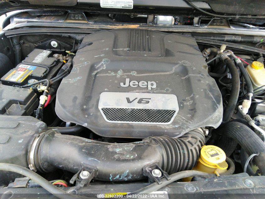 2015 JEEP WRANGLER UNLIMITED SAHARA 1C4HJWEG7FL730214
