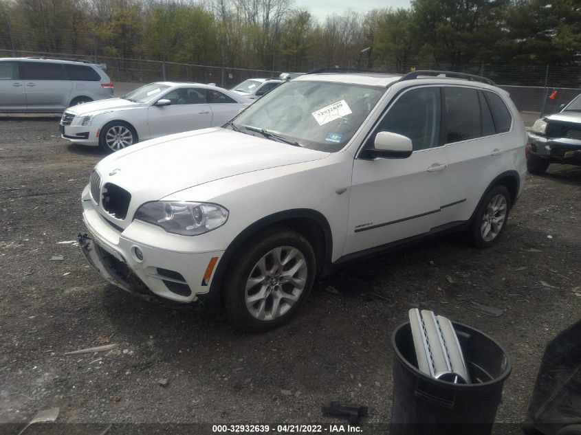 2013 BMW X5 XDRIVE35I 5UXZV4C58D0E01195
