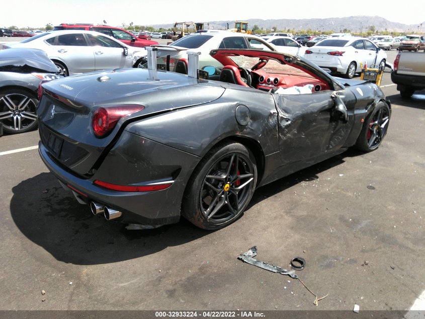 Photo 4 of 11 — 2017 Ferrari California T