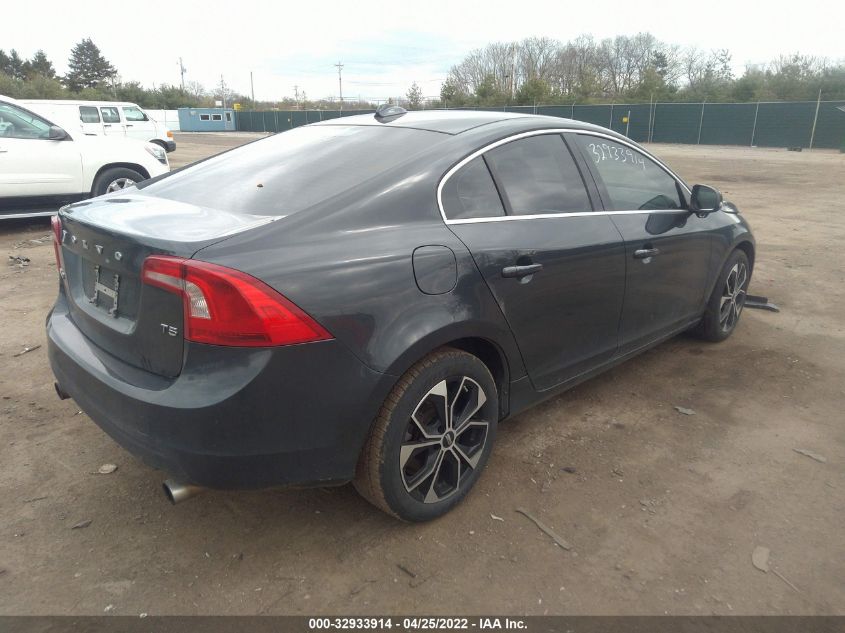 2013 VOLVO S60 T5 YV1612FS5D2210965