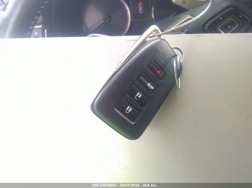 2020 LEXUS IS IS 300 JTHAA1D28L5106835