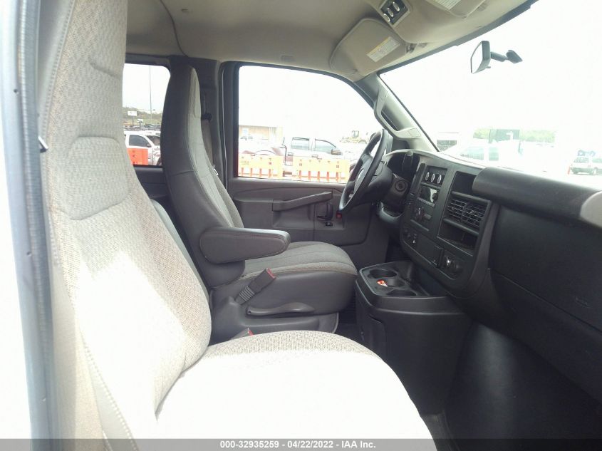 2017 CHEVROLET EXPRESS PASSENGER LT 1GAZGPFG5H1254060