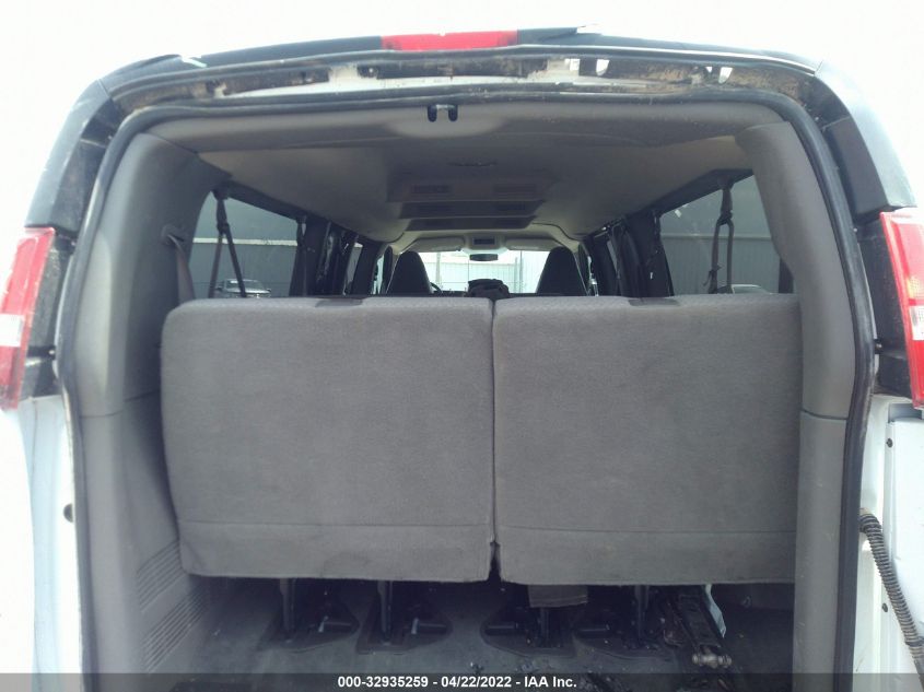 2017 CHEVROLET EXPRESS PASSENGER LT 1GAZGPFG5H1254060