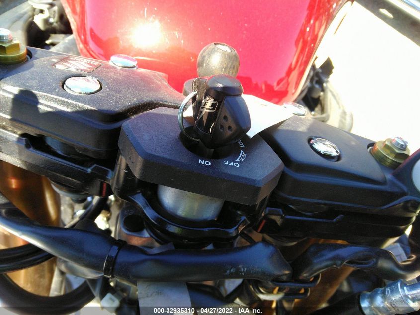 2020 SUZUKI GSX1300 RA JS1GX72B0L7100672