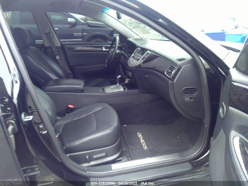 2013 HYUNDAI GENESIS 3.8L KMHGC4DD1DU242543