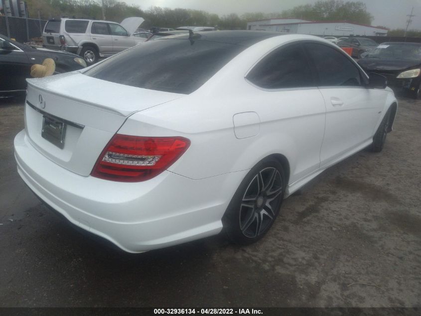 2014 MERCEDES-BENZ C 250 WDDGJ4HB7EG206364