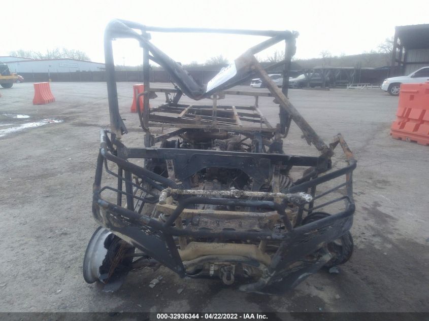 2020 CAN-AM DEFENDER 6X6 DPS HD10 3JB6GAX43LK000997